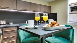 Dining - 170 Suite Z - Superb apartment in Paris. (Paris 02 Bourse)