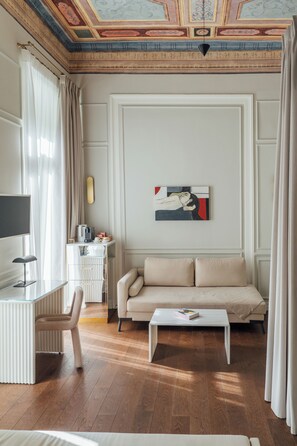 Junior Suite with Balcony | Living area | Smart TV - Nosteo (Athens)