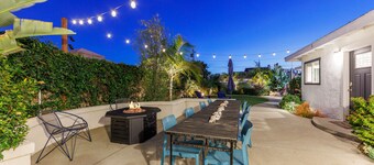 Charming Bungalow - Walk to Beach - Pet Friendly