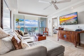 Smart TV, DVD player, offices - Royal Mauian 607: Oceanfront Serenity Awaits in This Amazing Condo! - With A/C (Kihei, Maui)