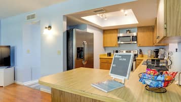 Apartment (1 Bedroom) | Interior