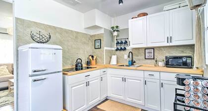Family-friendly Clearwater Home w/ Game Room!