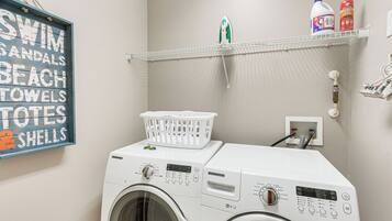 Apartment (3 Bedrooms) | Interior