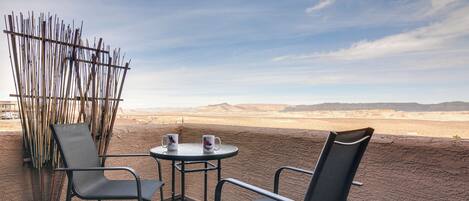 Apartment (2 Bedrooms) | Front of property