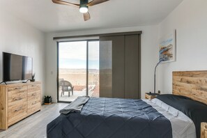 Apartment (2 Bedrooms) | Interior - Lake Powell Views: Adobe Townhome w/ Patio (Page)