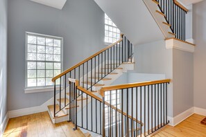 Interior - Dwtn Wilmington Condo: Near Live Oak Amphitheater! (Wilmington)