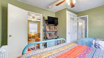 Cottage (2 Bedrooms) | Interior