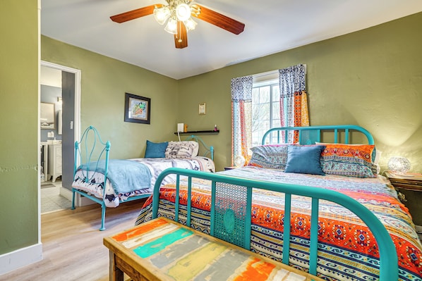 Cottage (2 Bedrooms) | Interior