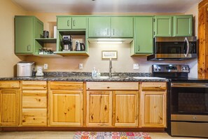 Cottage (2 Bedrooms) | Interior