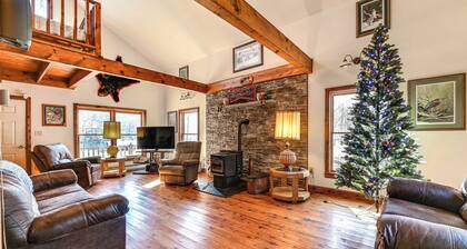 Cozy Mount Union Cabin w/ Fire Pit & River Access