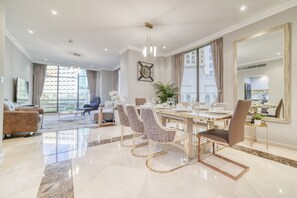 Essbereich im Zimmer