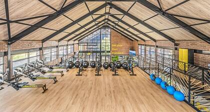 Modern 1 bedroom apartment in Gordons Bay Resort