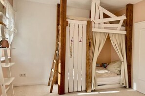 4 habitaciones, cuna de viaje, wifi y ropa de cama 