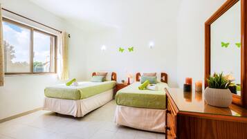 4 chambres, draps fournis