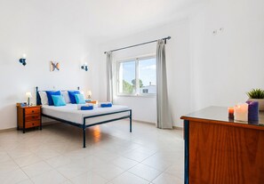 4 chambres, draps fournis