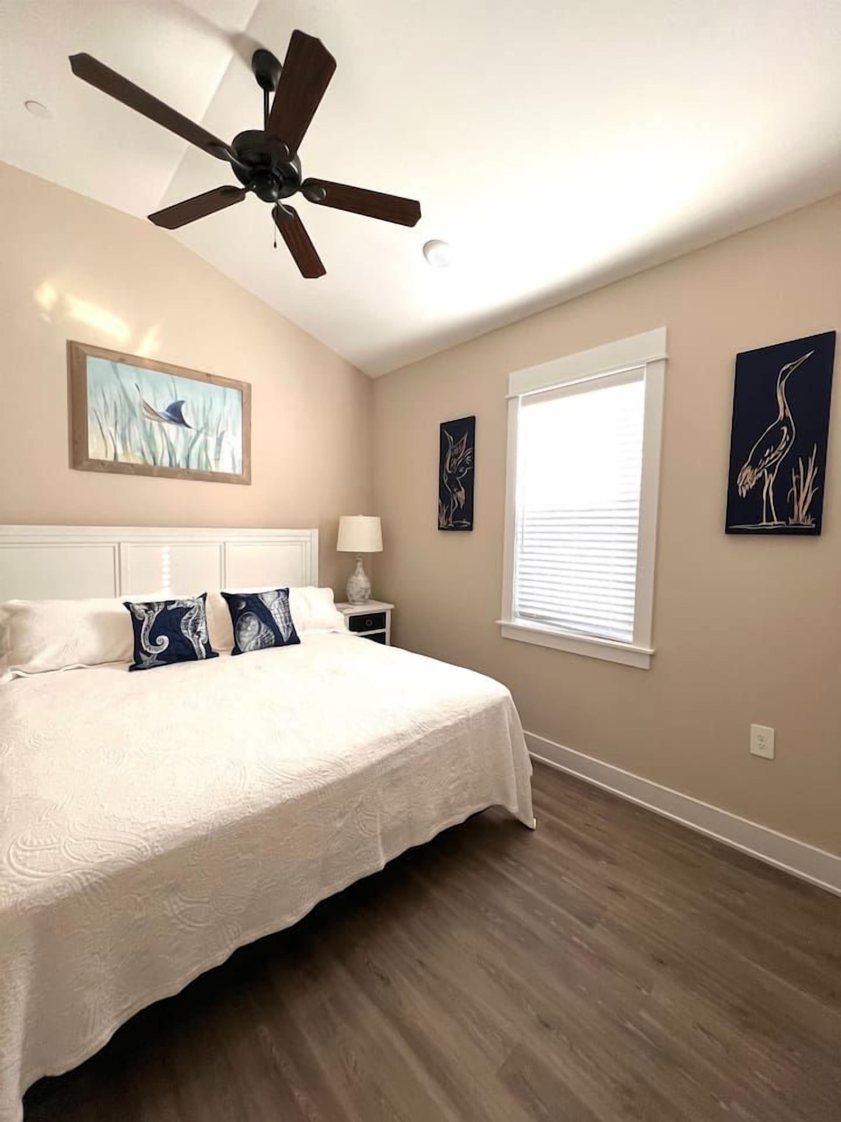 2 bedrooms, iron/ironing board, WiFi (free), bed sheets