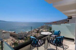 Superior-Dreibettzimmer, Balkon, Meerblick | Balkon