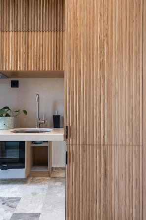 Luxury Apartment | Private kitchen | Full-sized fridge, oven, stovetop, espresso maker - Domi Luxury Apartment by Cura Villas (Chania)
