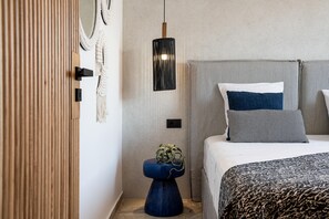 럭셔리 아파트 | 2 개의 침실, 책상, 암막 커튼, 방음 설비