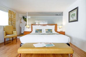 Lodge Freedom | 2 bedrooms, premium bedding, in-room safe, individually decorated