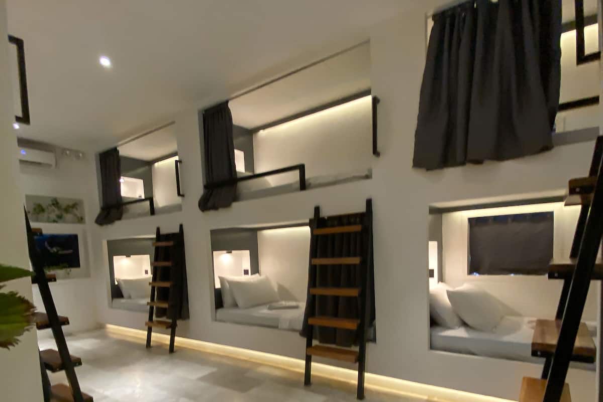 Deluxe Shared Dormitory, Mixed Dorm | Free WiFi