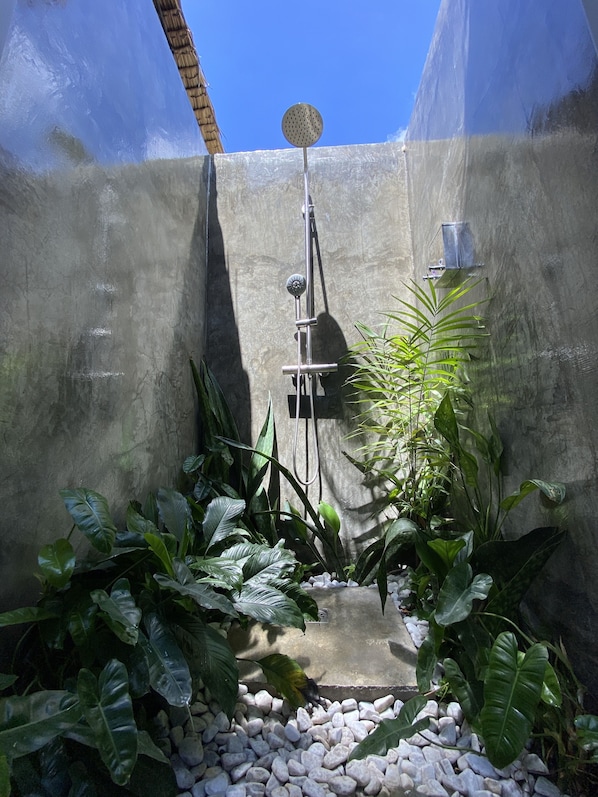 Deluxe-yhteismajoitus, sekamajoitus | Kylpyhuone | Hiustenkuivaaja