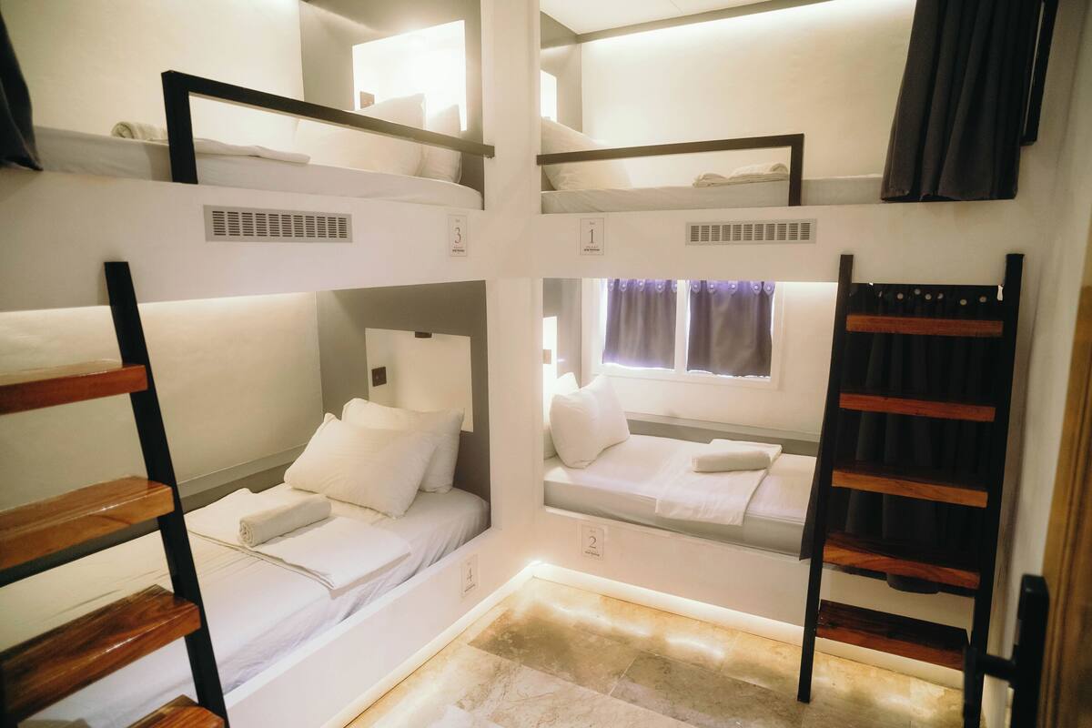 Dormitorio compartido Deluxe | Wifi gratis y ropa de cama