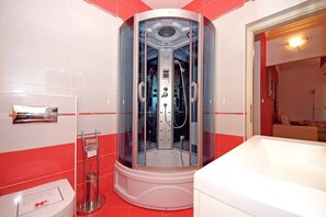Dusche, Seife, Toilettenpapier