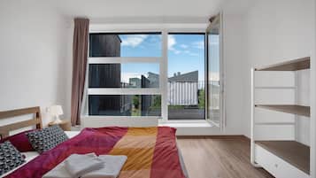 2 habitaciones, cuna de viaje, wifi gratis y ropa de cama