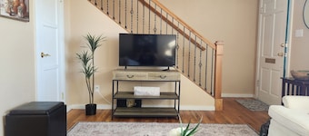 Cheyenne Frontier Days home minutes from all the action.