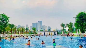 Indoor pool, outdoor pool