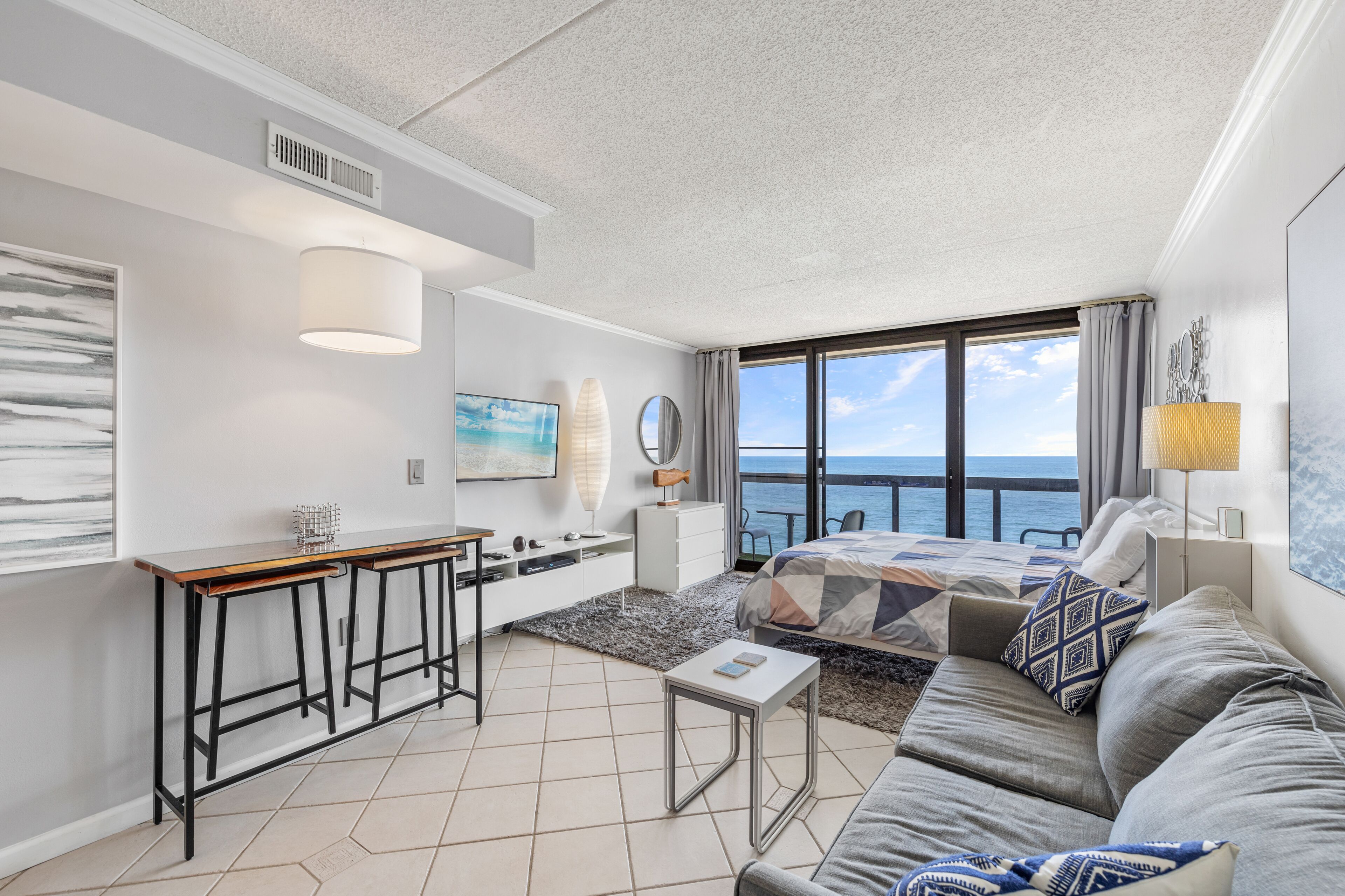 Bügeleisen/Bügelbrett, kostenloses WLAN, Bettwäsche