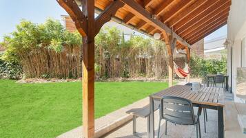 Grand Apartment, 3 Bedrooms, Kitchen, Garden Area | Terrace/patio