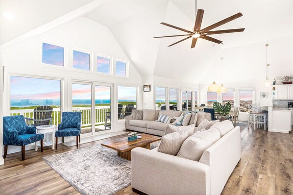 Smart TV, chimenea, videojuegos y tenis de mesa 