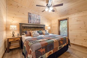 2 室のベッドルーム、アイロン / アイロン台、WiFi (無料)、ベッドシーツ