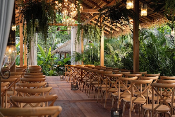 Sảnh tiếp tân