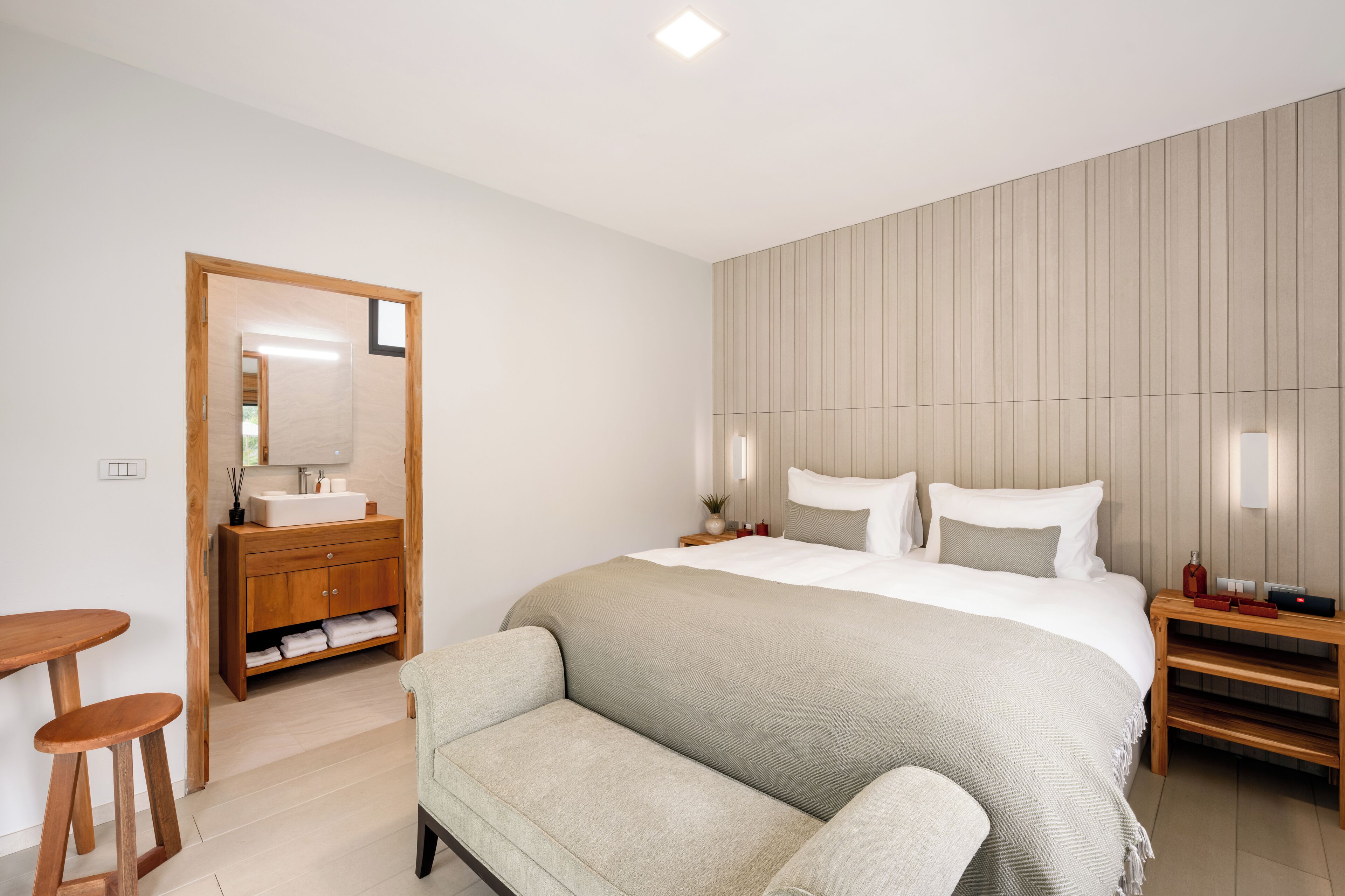 Deluxe Bungalow, Garden View | Egyptian cotton sheets, premium bedding, down comforters, minibar