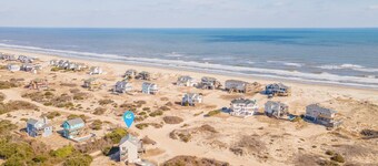 Unobstructed ocean views and wild horses all around at Happy Ours!