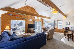 Smart TV, DVD player