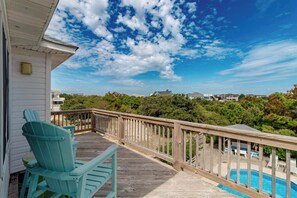 Property grounds - Oceanside Home w/ Large Private Pool, Hot Tub, & Rec Room (Corolla)