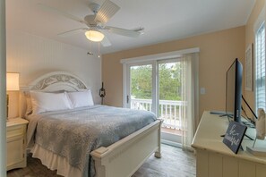4 bedrooms, internet, bed sheets