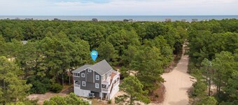 Pet-Friendly Oceanside Home on the Beautiful 4x4 Beaches