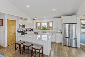 Fridge, microwave, oven, stovetop - Spacious Oceanside Home w/ Pool, Hot Tub, Rec Room (Avon)