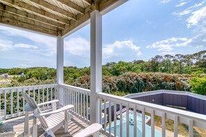 Property grounds - Bright and beautiful beach house in Corolla Bay, NC! (Corolla)
