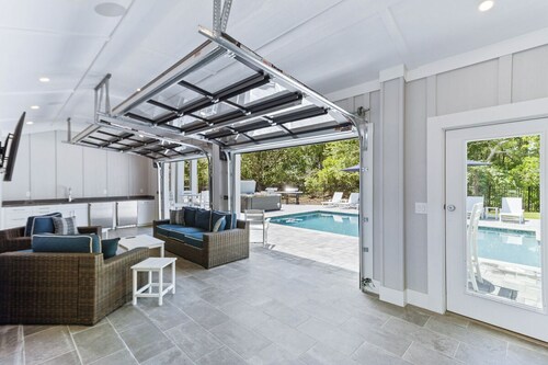 Gorgeous estate in the Currituck Club, Corolla! Perfect for events and retreats!