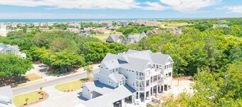 Gorgeous estate in the Currituck Club, Corolla! Perfect for events and retreats!