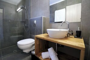 Hair dryer, towels