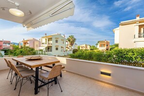 Outdoor dining - Magdalena Home - Outdoor pool | heated Jacuzzi (Potamos)
