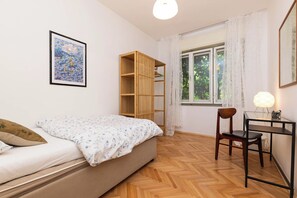 2 chambres, bureau, Wi-Fi gratuit, draps fournis