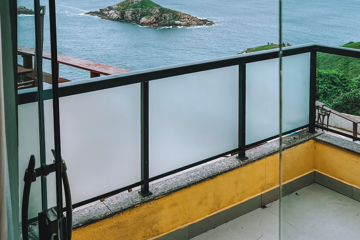 Quarto família, vista para o mar | Wi-Fi de cortesia, roupa de cama